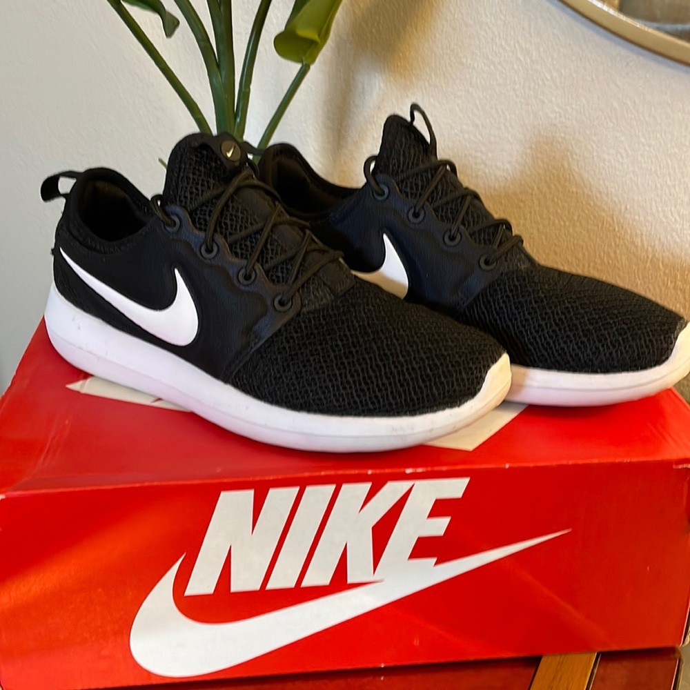 Nike Black and White Athletic Shoes